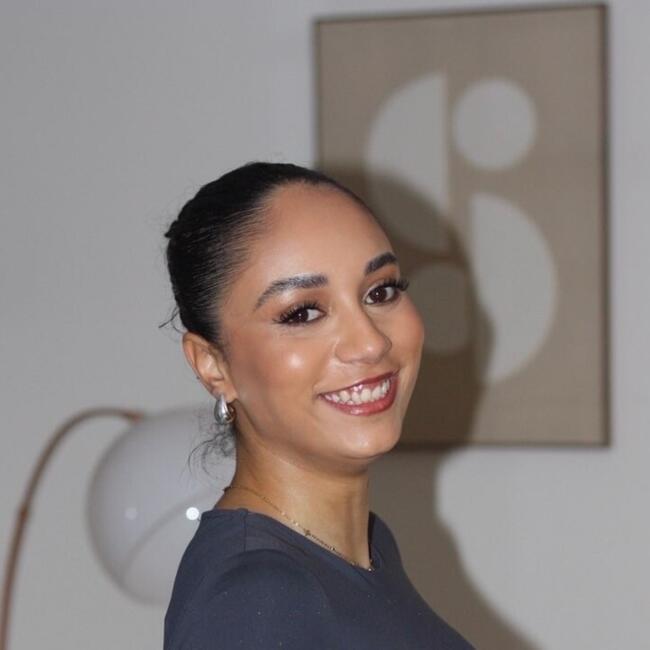 Babysitter in Clermont-Ferrand: Zelie