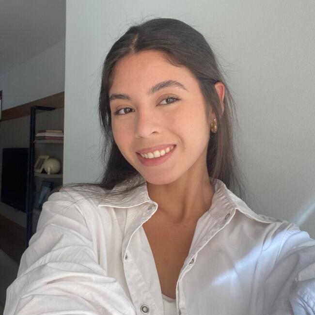 Babá em Curitiba: Brendha