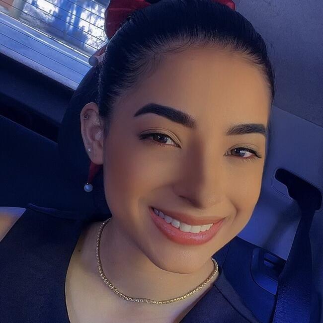 Babysitter in São José dos Campos: Maria tayane