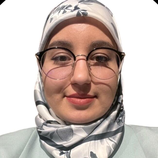 Babysitter in Strasbourg: Aya Rayane