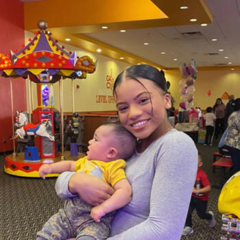 Babysitting job in El Paso: babysitting job Bryanna
