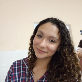 Babysitter in Guarapari: Camila Isabelle