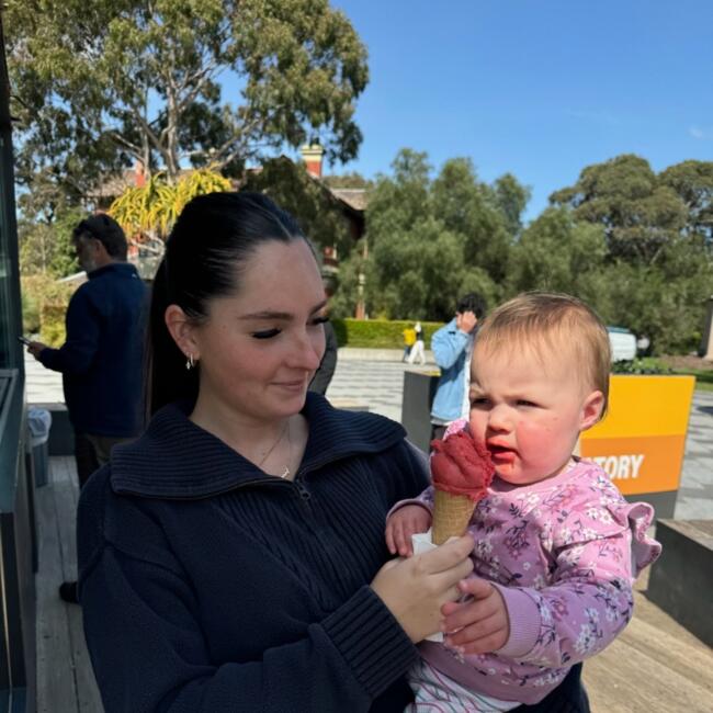 Babysitter in Fréjus: Pénélope