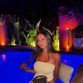 Baby-sitter in Colombes: Camilia