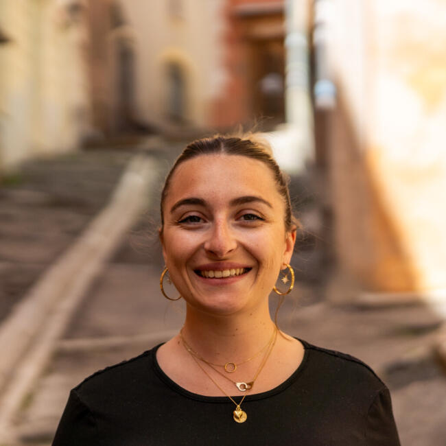 Babysitter in Lyon: Sorenza