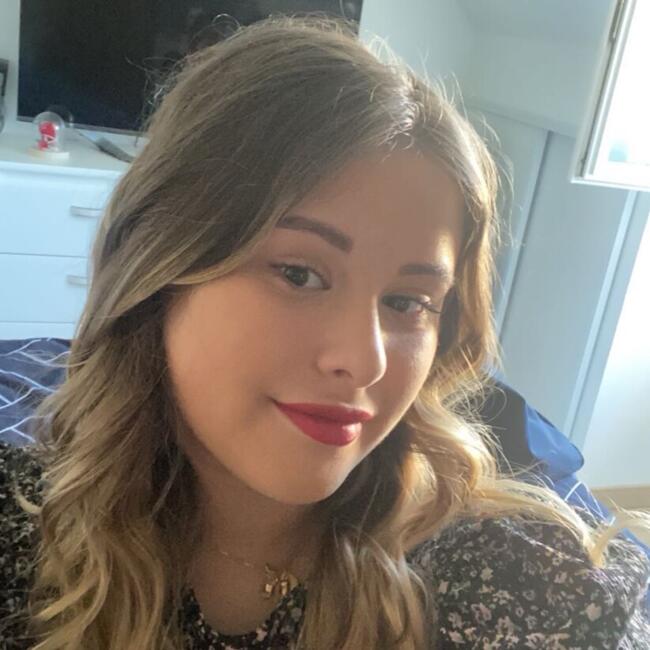 Babysitter in Lacroix-Saint-Ouen: Elisa