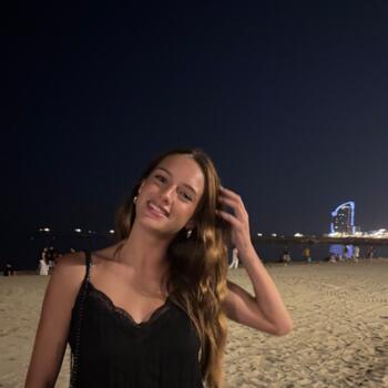 Babysitter in Hem: Jade