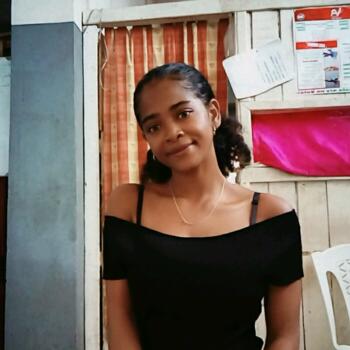 Babysitter Erquelinnes: Marie