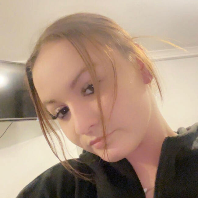 Babysitter in Ulverstone: Breanna