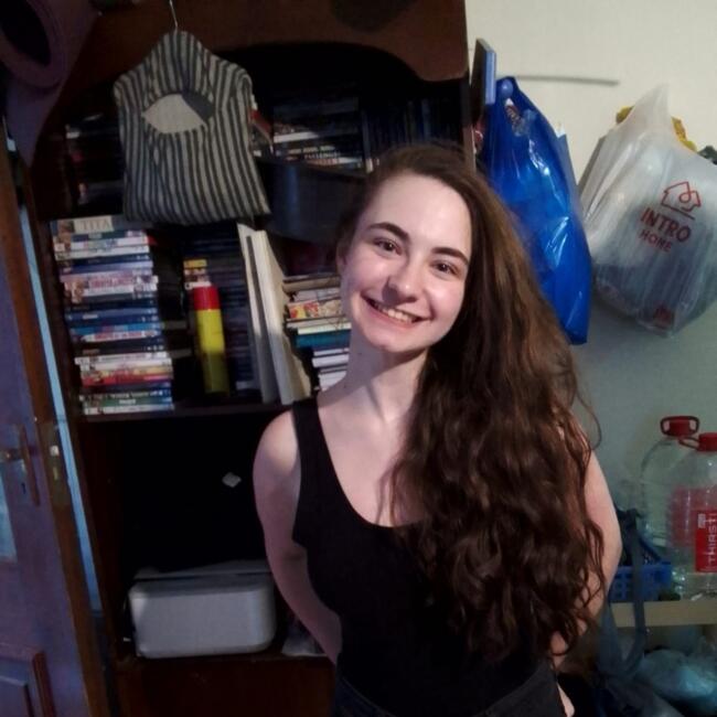 Babysitter in Malmesbury: Deane'