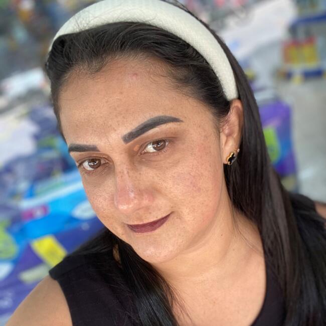 Babá em Amontada: Luciana