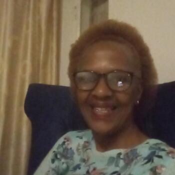 Babysitter in Bloemfontein: Nopi