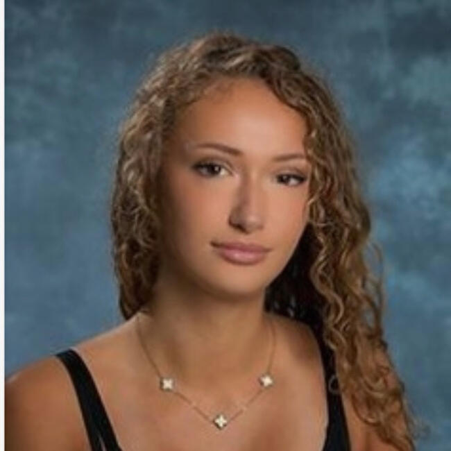 位于邁松阿爾福的临时保姆: Lucie