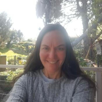 Babysitter in Bathurst: Brenda