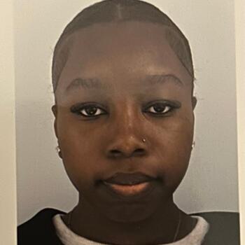 Babysitter in Montreuil: Mariam