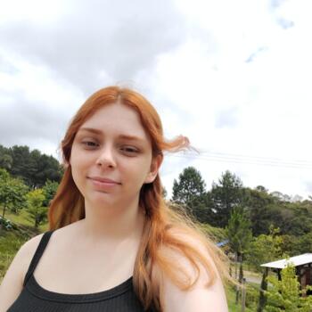 Babá em Indaial: Danaê