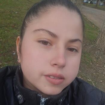 Babysitter in Cuenca: Karina