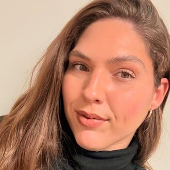 Baby-sitter in Kingston: Claudia