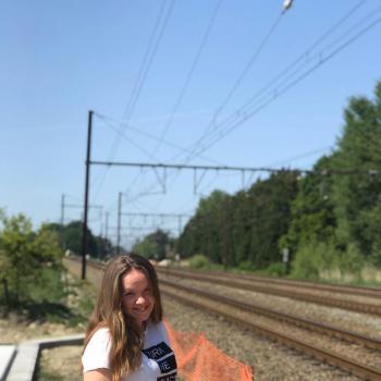 Babysitter in Oostkamp: Hayley