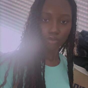 Babysitter in Neuilly-sur-Marne: Maryam