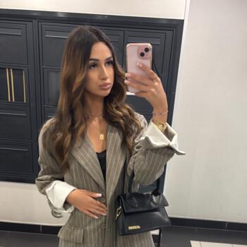 Babysitter in Mennecy: Yasmine