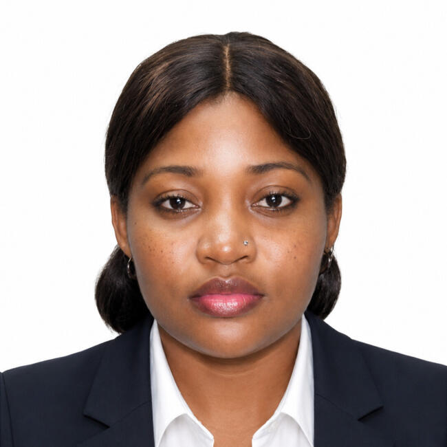 Babysitter in Abu Dhabi: Gerardine priska
