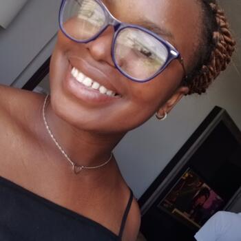 Babysitter Cape Town: Thandolwethu Ngema