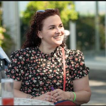 Babysitter Rome: Laura