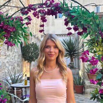 Babysitter in Zagreb: Lana