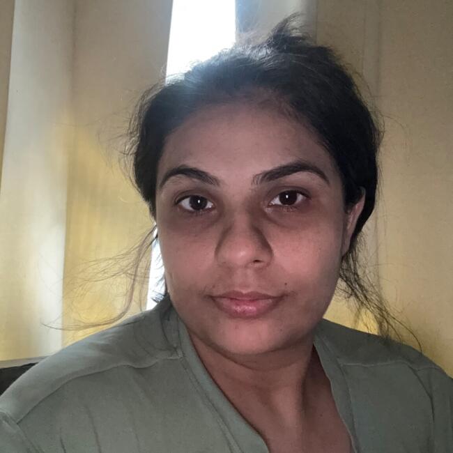 अहमदाबाद में बेबीसिटिंग की नौकरी: Nishita