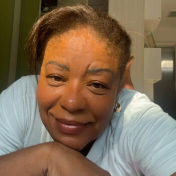 Babysitter Niterói: Denise