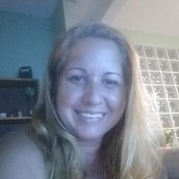 Babá em São Gonçalo (Rio de Janeiro): Débora