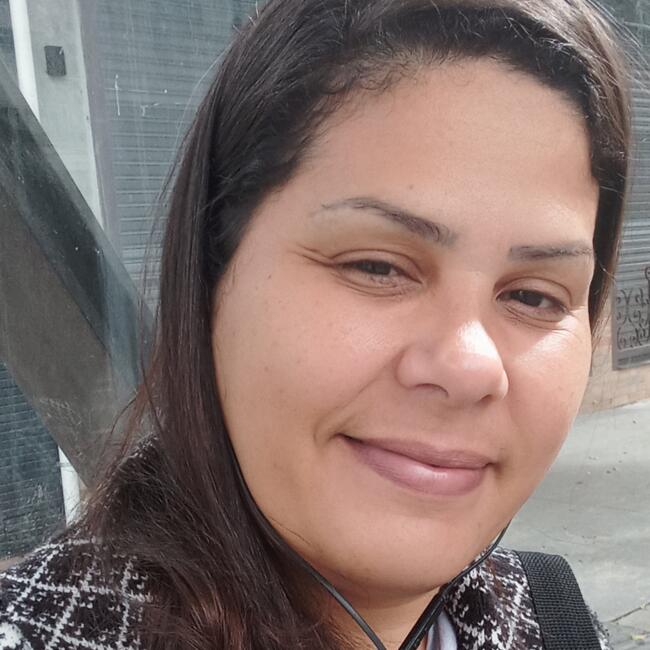 Babá em São Paulo: Elisângela