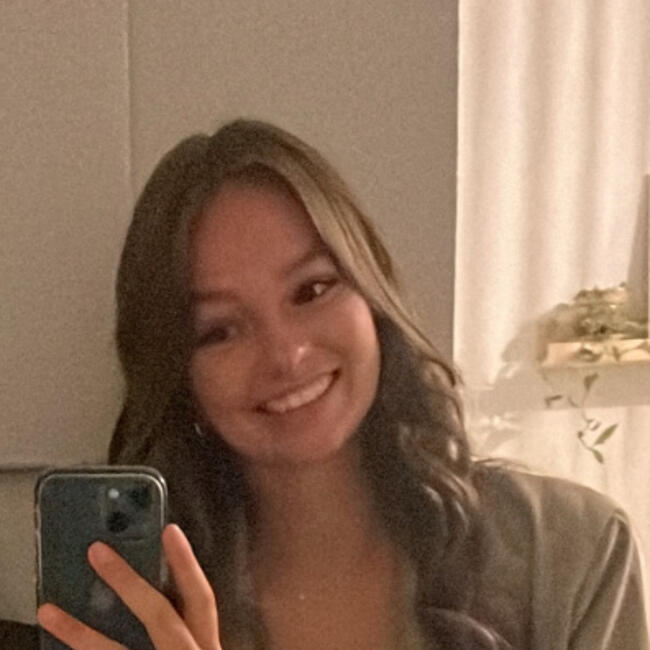 Babysitter in Gap: Lali