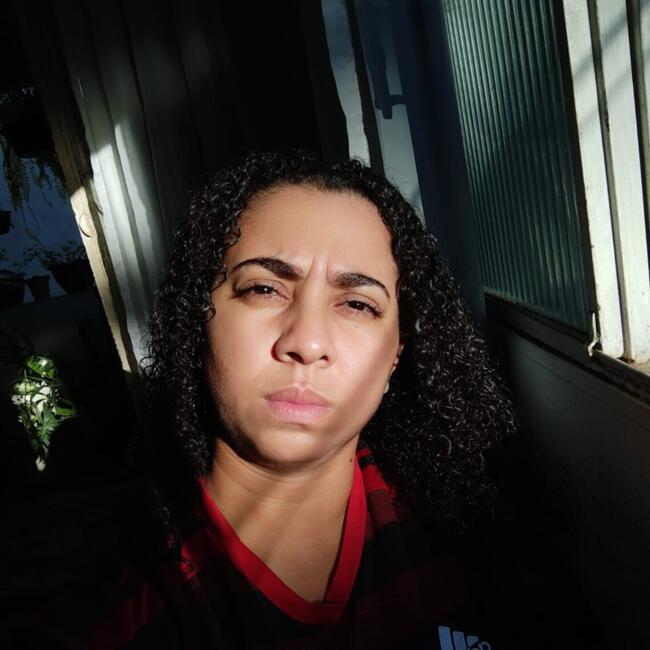 Babá em Itaperuna: Lara Bheatriz