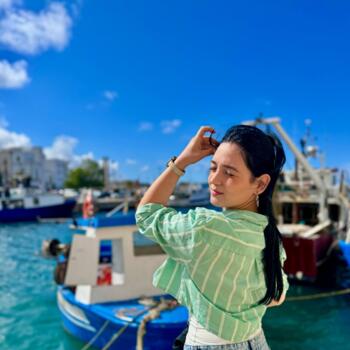 Babysitter Sofia: Симона