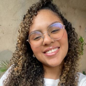 Babysitter Aparecida de Goiânia: Hemile