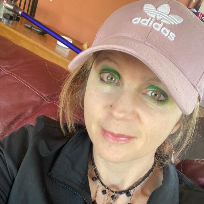 Babysitter in Nelson: Alice