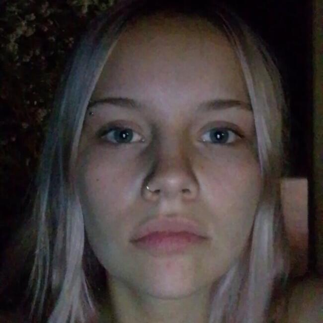 Babysitter in Mandurah: Crystal