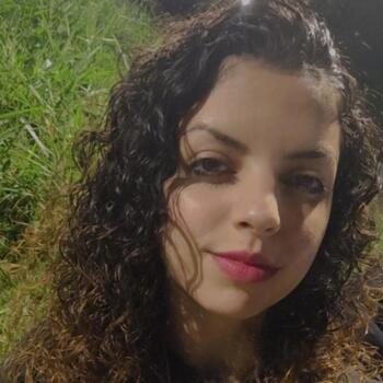 Babysitter in Lavras: Jheny