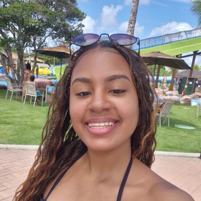 Babysitter in Ixelles-Elsene: Emily