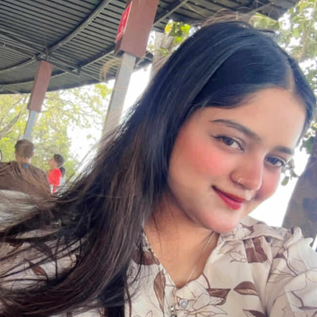 पुणे में आया: Priyanka