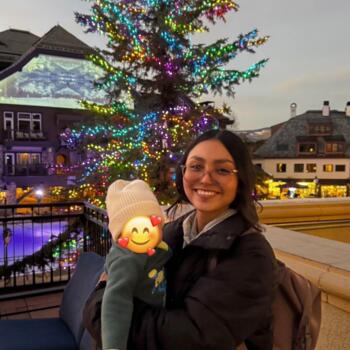 Babysitter in Longmont: Esthefania