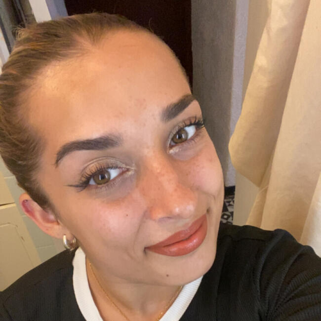 Babysitter in Dax: Alison