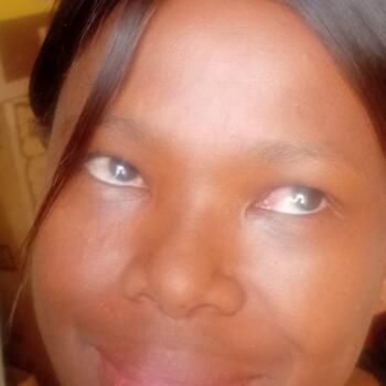 Babysitting job in Port Elizabeth: babysitting job Nomfundo