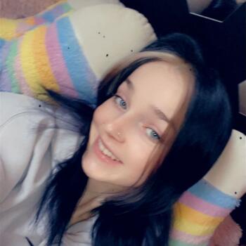 Baby-sitter in Thorold: Hailey