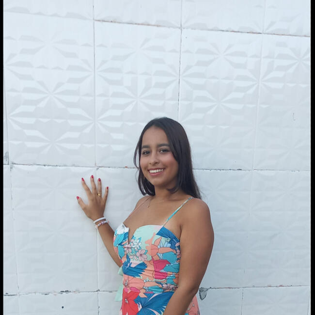 Babá em Dias dávila: Marina