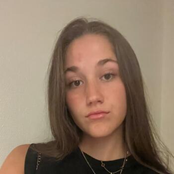 Babysitter in Sainte-Foy-l'Argentière: Laura