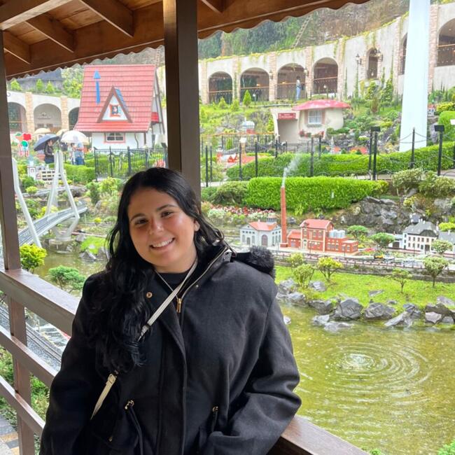 Babysitter in Belo Horizonte: Beatriz