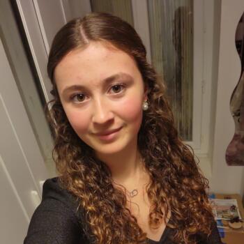 Baby-sitter La Grande-Paroisse: Clarisse